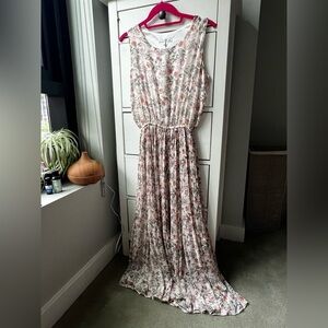 Oak + Fort Pleated Floral Dress - Small